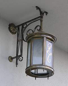 Exterior - 103F