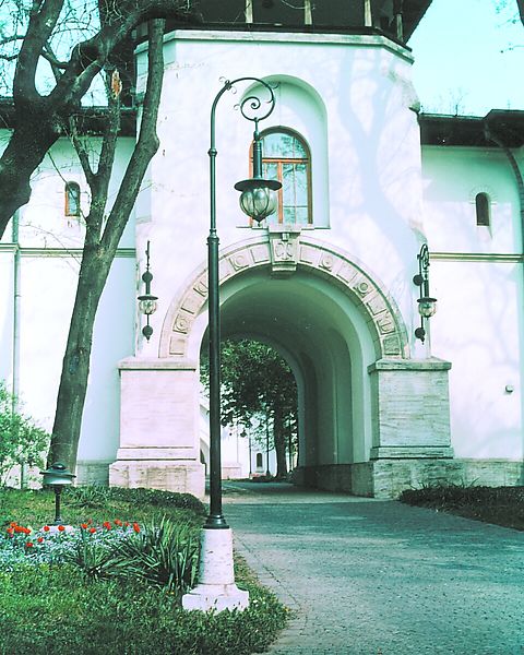 Exterior - 017E