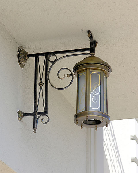 Exterior - 317F